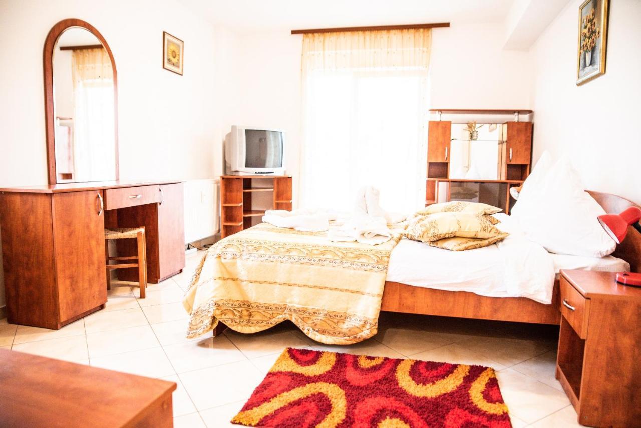 נפטון Club Onix Apartments מראה חיצוני תמונה
