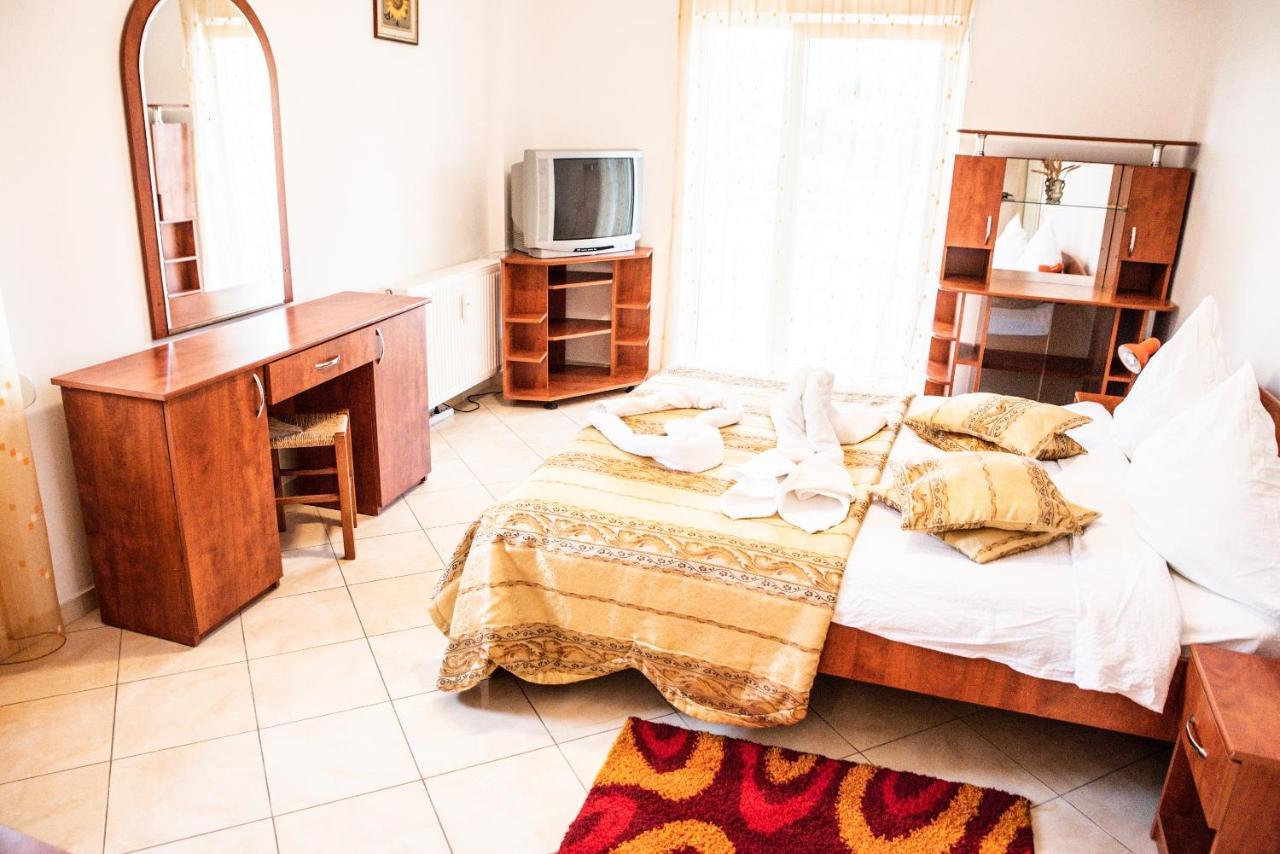 נפטון Club Onix Apartments מראה חיצוני תמונה