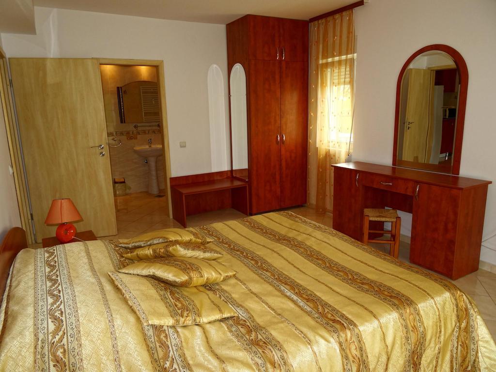 נפטון Club Onix Apartments חדר תמונה