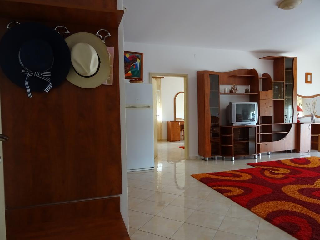 נפטון Club Onix Apartments מראה חיצוני תמונה