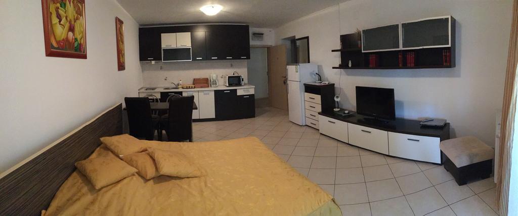 נפטון Club Onix Apartments מראה חיצוני תמונה
