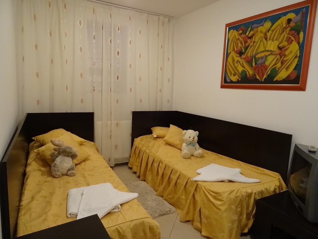 נפטון Club Onix Apartments מראה חיצוני תמונה